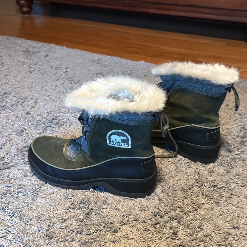 Winter boots - Picture 3 of 6